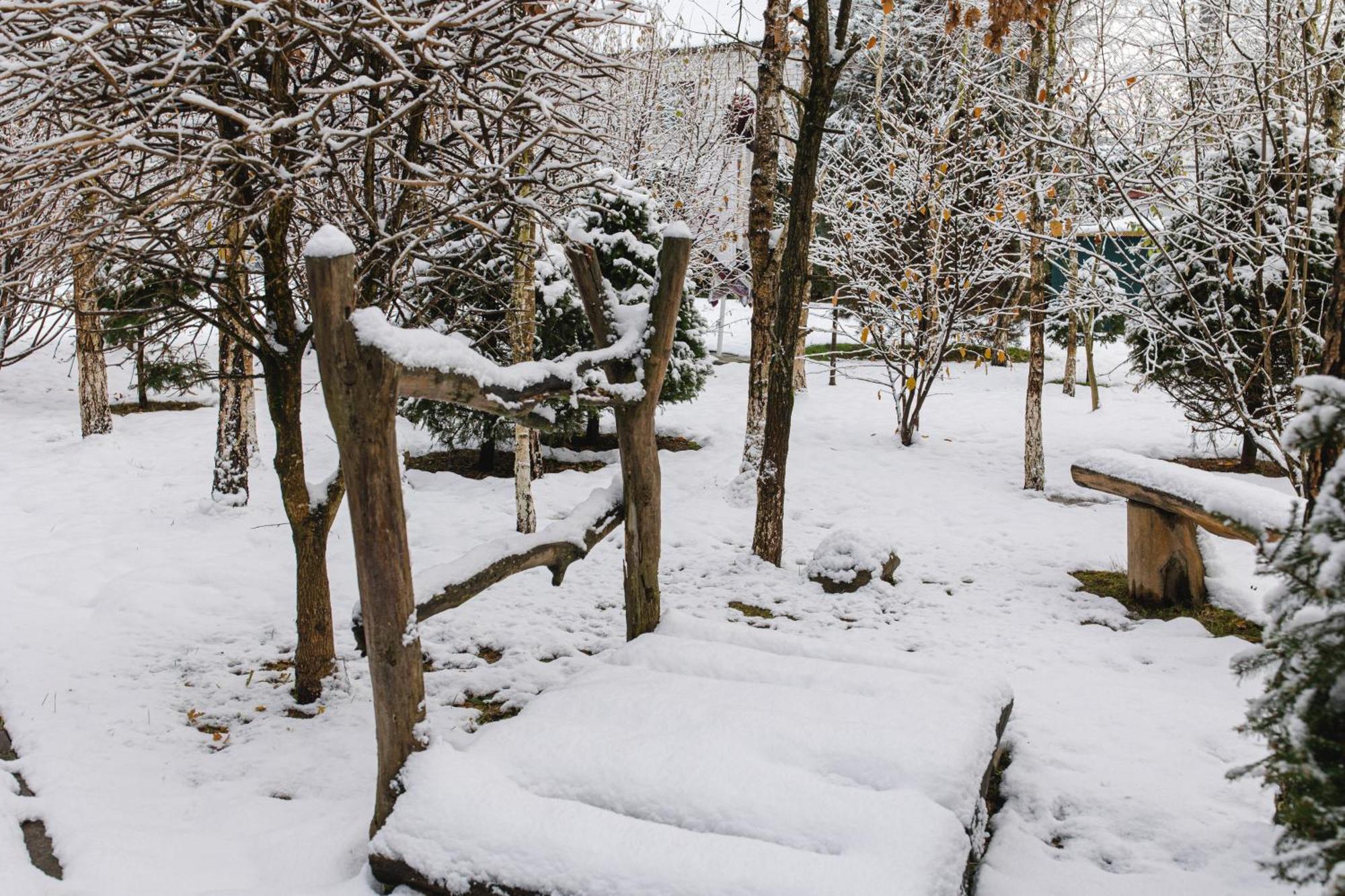 Kolyba Opryshkiv Hotel Nizhneye Selishche Buitenkant foto