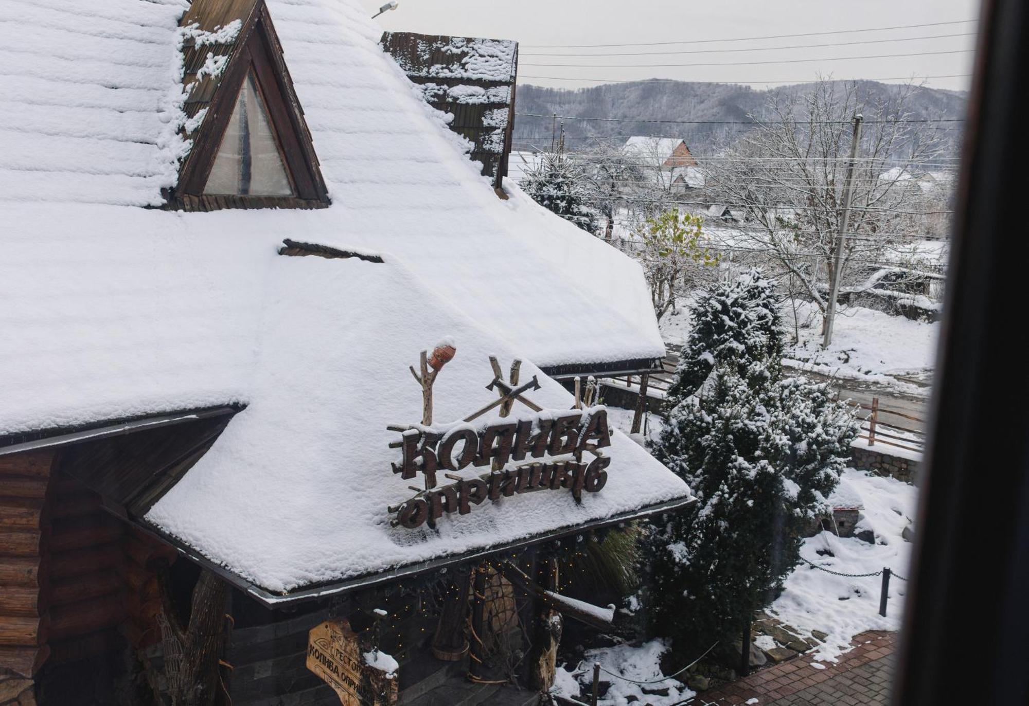 Kolyba Opryshkiv Hotel Nizhneye Selishche Buitenkant foto